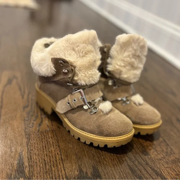 Kendall and Kylie furry beige booties size 8 - Picture 7 of 10